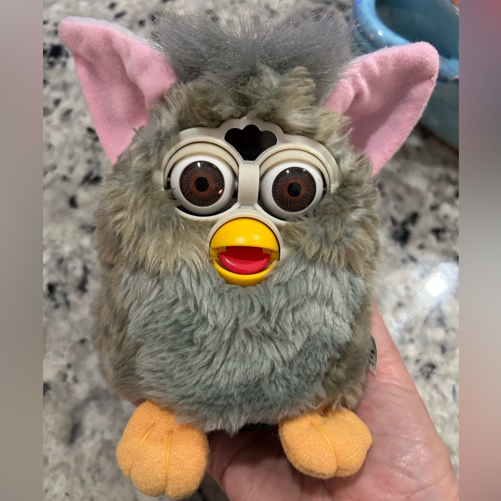 1998 Tiger Furby “Wolf”